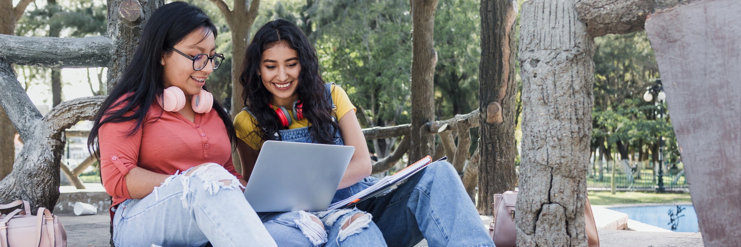 50 College Scholarships for Latino and Hispanic Students